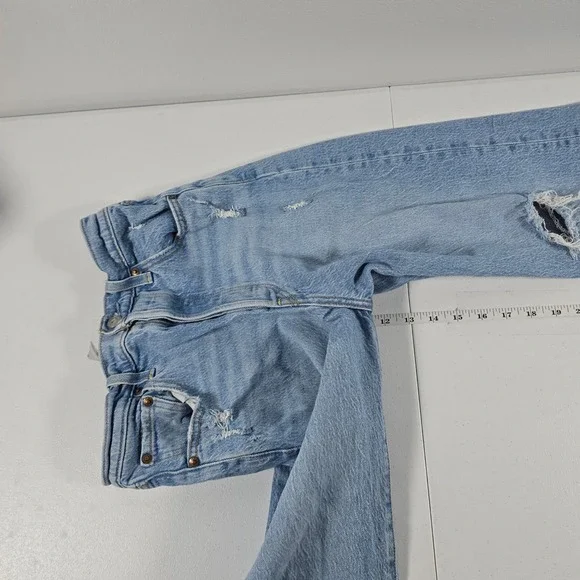 Levis Premium Ribcage Straight Ankle Jeans Womens 26 Light Wash Distressed 72693 - Picture 6 of 12